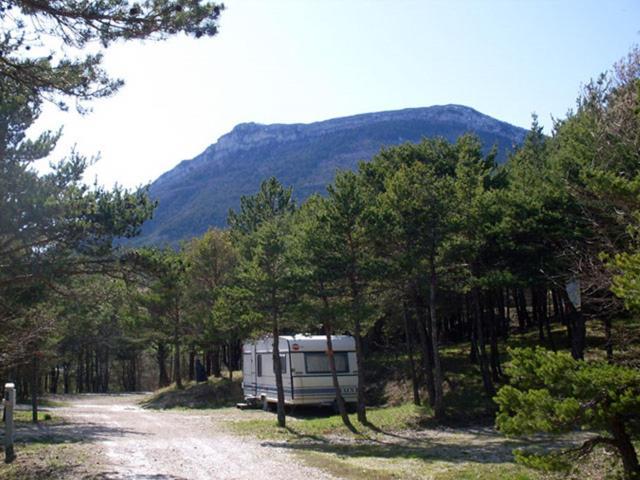 Camping La Chabannerie Hotel Saint-Martin-de-Clelles ภายนอก รูปภาพ