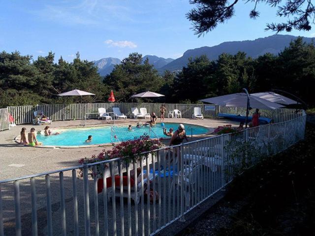 Camping La Chabannerie Hotel Saint-Martin-de-Clelles ภายนอก รูปภาพ